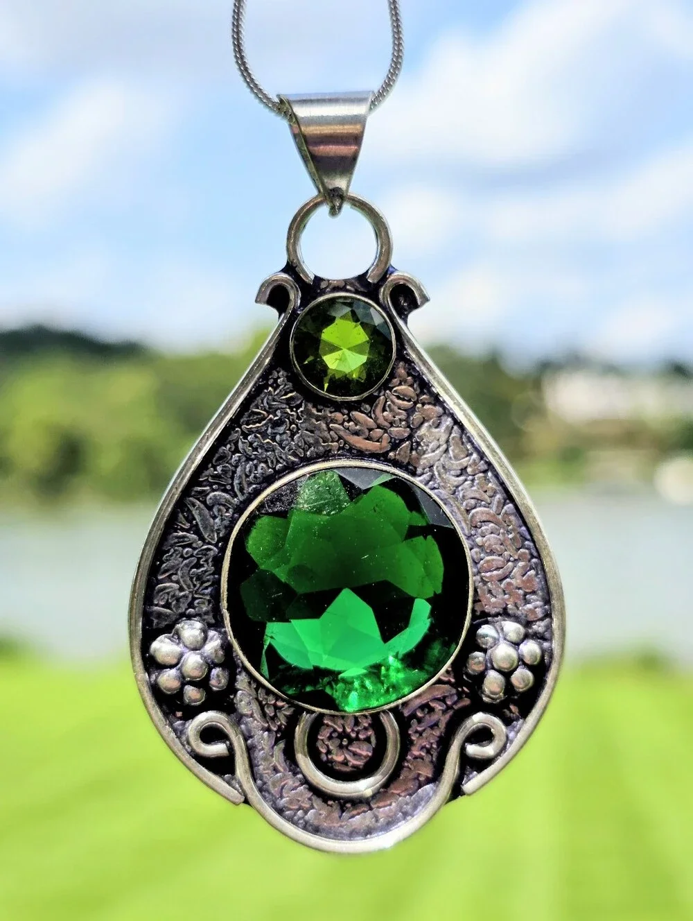 Chrome Diopside & Periodot Pendant Necklace In 925 Sterling Silver (2.5